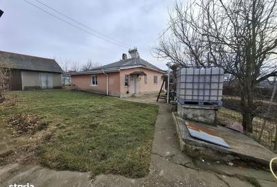 Casă cu 3 camere în Secuieni - 2