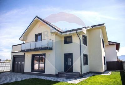 Casa / Vila de vanzare Sanpetru, jude?ul Bra?ov