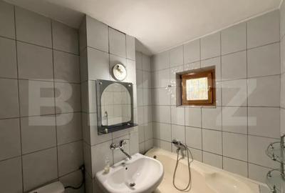 Apartament cu 4 camere decomandat în Rovine - 5