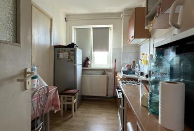 Apartament cu 4 camere decomandat, mobilat în Circumvalațiunii - 8