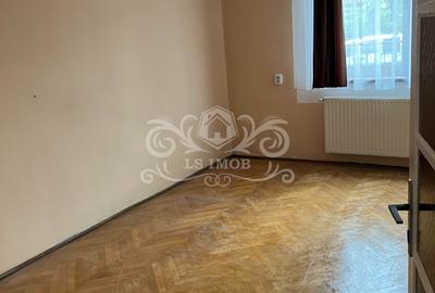 Birou, de 80 mp, în Florilor - 5