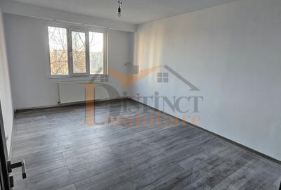 Apartament cu 3 camere circular în Astra - 6