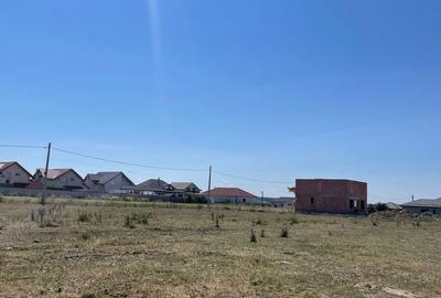 Teren de 1108 mp, în Cihei