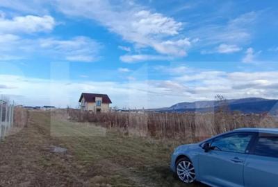 Teren de 1205 mp, în Zărnești - 2