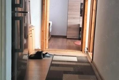 Vand apartament 2 camere etaj 4 - 4