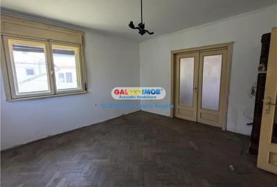 Munții Carpați,teren 569 mp, casa 4 cam si anexe 170 mp,  utilit - 2