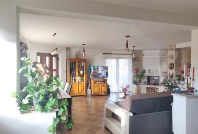 Casa la cheie, 220 mp utili, 973 mp teren, Jucu
