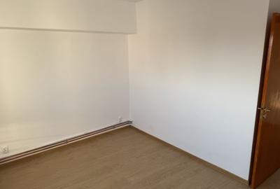 Apartament cu 3 camere decomandat în Obor - 5