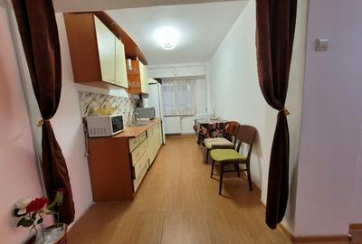 Apartament cu 3 camere semidecomandat, mobilat în Inel I - 8
