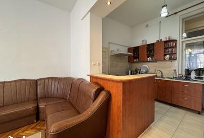 Casă cu 10 camere cu Canalizare în Central - 10