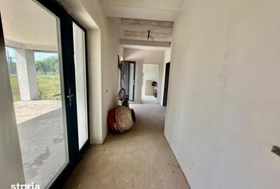Casă cu 4 camere cu Teren 380 Mp în Cârcea - 4