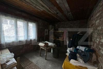 Oportunitate investi?ionala: Casa cu subsol, parter, etaj - 15