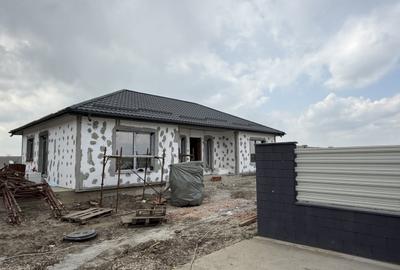 Casă cu 4 camere cu Teren 400 Mp în Bragadiru - 2