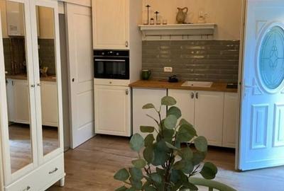 Casa finisata cu 2 apartamente, parcare, central - 1