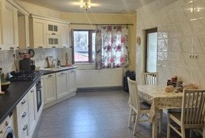 Casă individuală cu 5 camere cu Canalizare în Brâncoveanu - 12