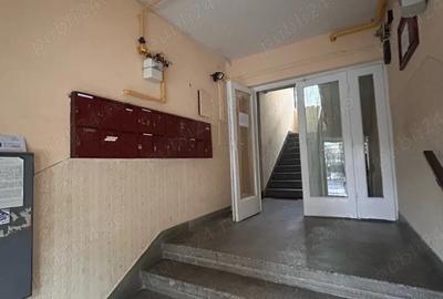 Apartament cu 3 camere semidecomandat în Central - 7