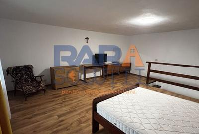 Garsoniera la curte - ultracentral - 6