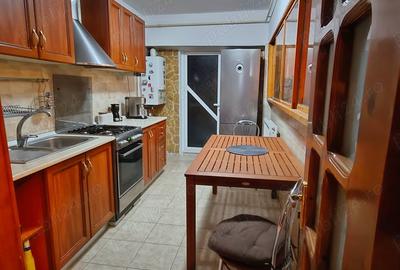 Apartament 3 camere, 2 bai, central. Pia?a Teatrului Buzau - 2