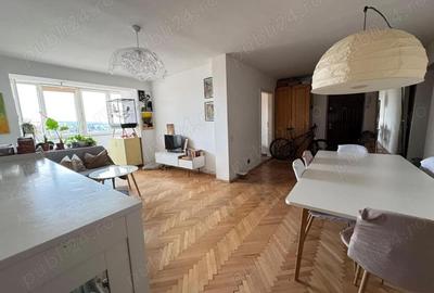 Apartament cu 4 camere decomandat în Central - 1