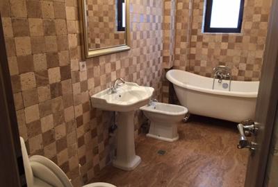 Apartament de 3 camere I Spatiu comercial Apartament de 3 camere I Spatiu comercial - 4