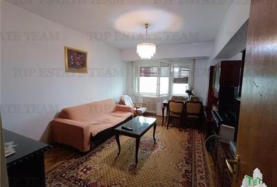 Vanzare apartament 3 camere Ion Mihalache- Piata 1 Mai - 1