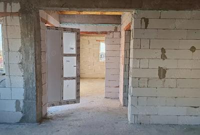 Casă în Zimandu Nou - 4