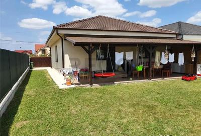 Casă cu 3 camere cu Teren 500 Mp în Sânmartin - 2
