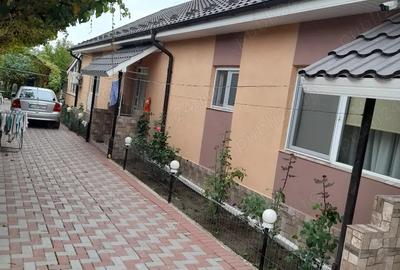 Casă cu Teren 800 Mp în Milești - 2