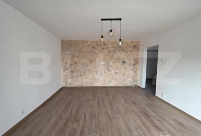 Apartament cu 3 camere decomandat în Micro 16 - 1