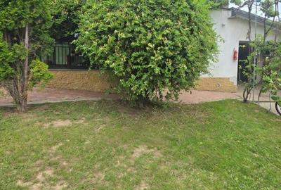 Casă cu 4 camere în Hemeiuș