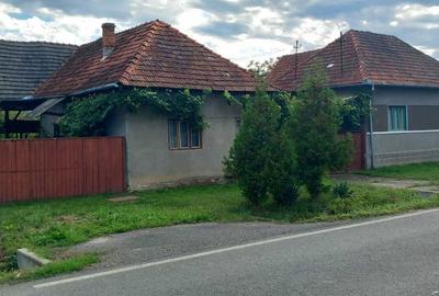 Casă cu 4 camere în Gurahonț - 1