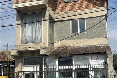 Casă individuală cu 4 camere cu Canalizare în Inel II - 17