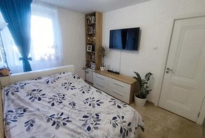 Apartament cu 2 camere decomandat in Rogerius, Oradea/Etaj 1 - 3