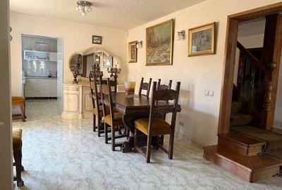 Casă cu 6 camere cu Teren 1000 Mp în Central - 4