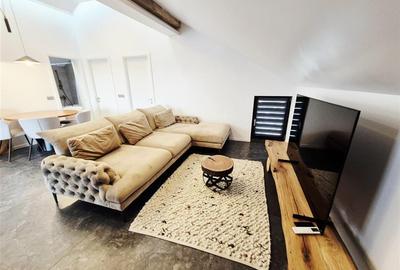 Apartament cu 3 camere semidecomandat în Podul de Fier - 1