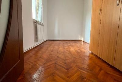 Apartament 3 camere, semidecomandat, confort 2. Constanta. - 4