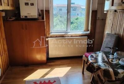 Apartament cu 2 camere decomandat în Central - 3