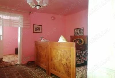 Casă cu 4 camere în Central - 3