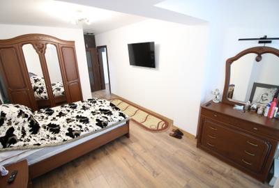 Apartament cu 3 camere în - 8