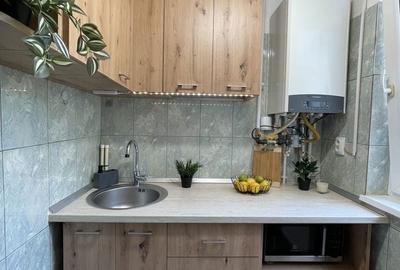 Apartament cu 3 camere semidecomandat în Neptun - 7