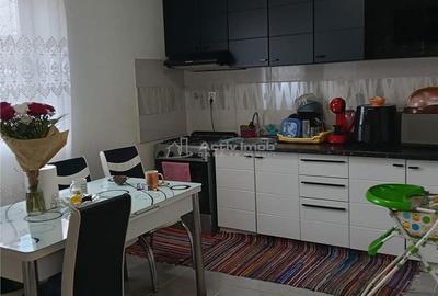 Casă cu 7 camere cu Teren 1100 Mp în Central - 12