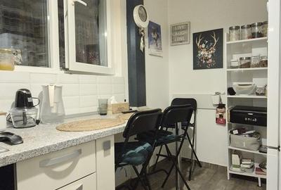 Apartament cu 3 camere semidecomandat în Berceni - 12