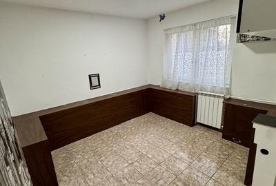 Spațiu comercial, de 70 mp, în Central - 1