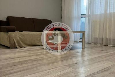 Apartament cu 3 camere decomandat în Rudeni
