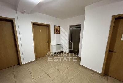 Spațiu comercial, de 674 mp, în Cetății - 7