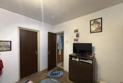 Apartament cu 2 camere semidecomandat în Crișan - 12