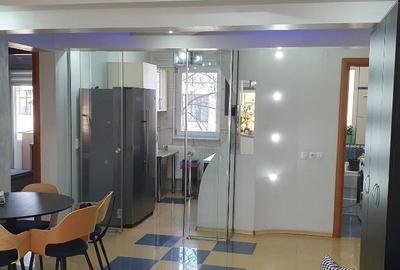 Apartament 3 camere, decomandat, renovat, ultracentral, mobilat