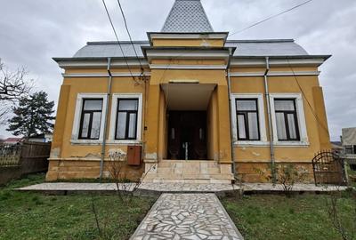 Casă individuală cu 5 camere cu Teren 1500 Mp în Priboieni - 1