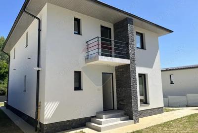 Casa de vanzare la 12 minute de Pite?ti inconjurata de natura - 15