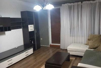 Apartament cu 3 camere semidecomandat în Central - 2
